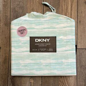 DKNY Queen Sheets Sheet Set Mint Green Aqua White Blue Tie Dye Wrinkle Resistant
